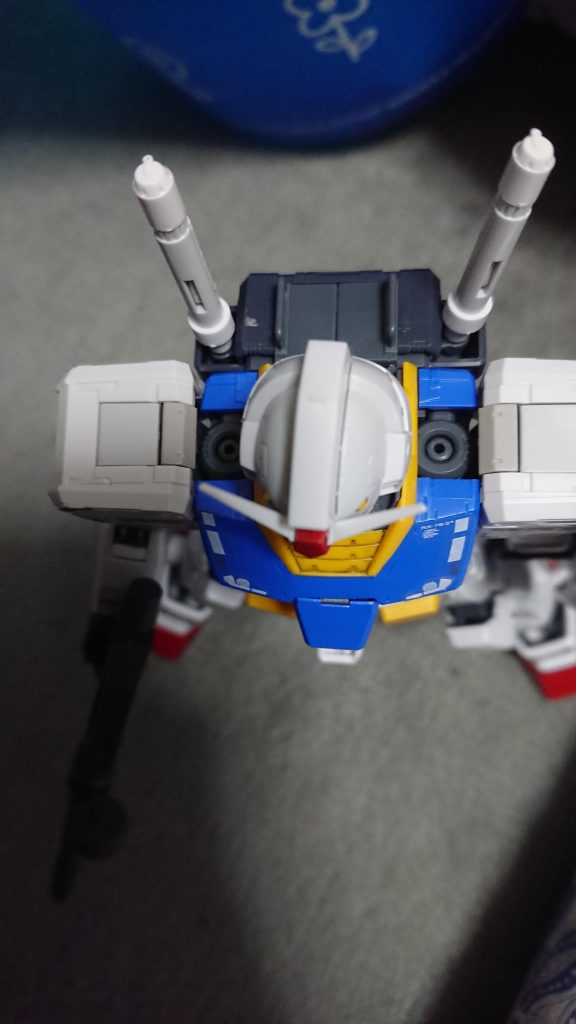 撮影中に肩のパーツを紛失。