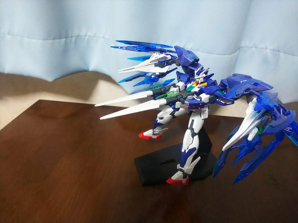 《トランザム》
全てを呑み込め‼️
《スワローバースト》
・・・という妄想で作成してみました。
本来は下の写真の用にウィングビットが銃口の前に展開させる予定でした。
スワローは呑み込むという意味です。