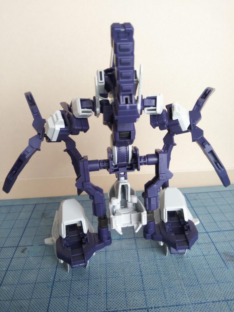 サポートメカ(ハイゼンスレイⅡ・ラー余剰パーツ)–5枚目/制作者:深鴫なゆ太