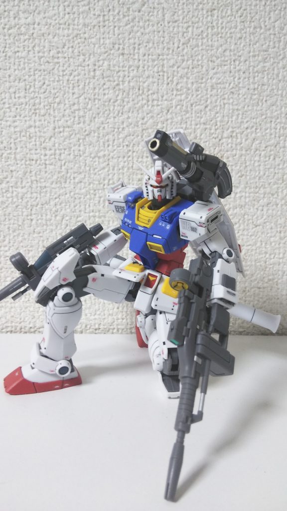 良く動くキットじゃけどポージングが下手くそでして…💧