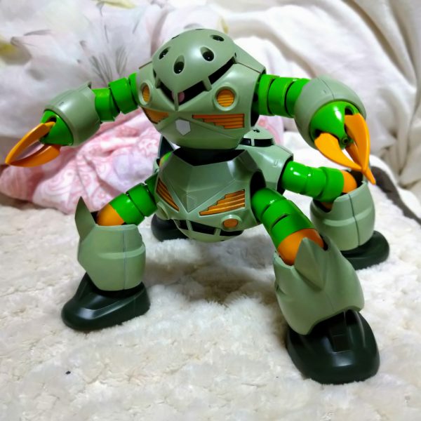 ヨツ脚ズゴック