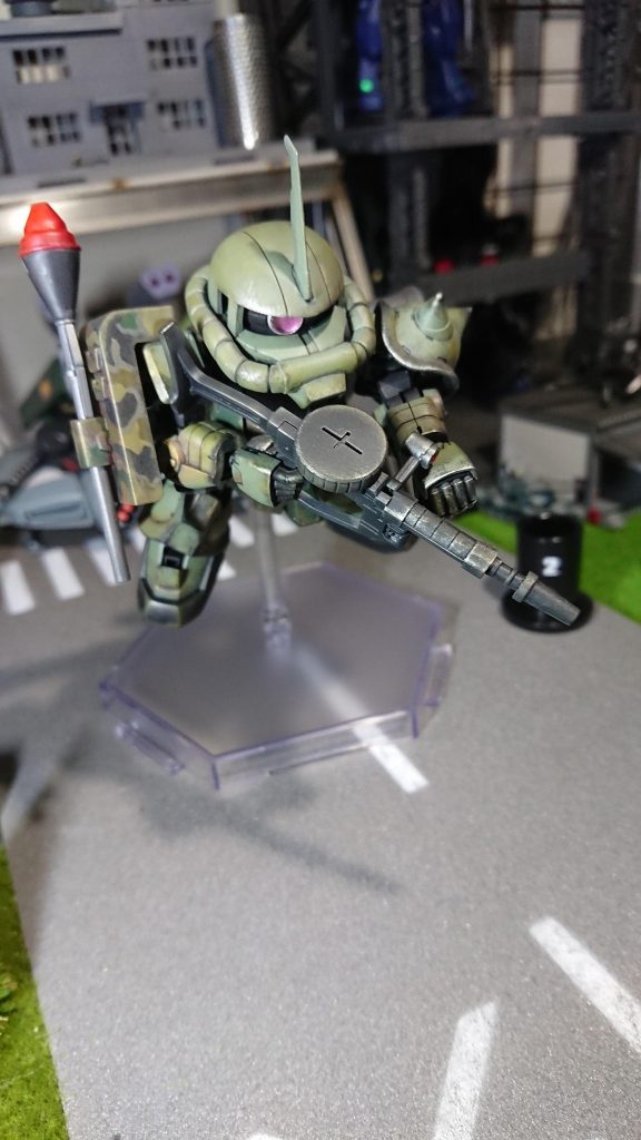 オマケで初めて作ったSDの隊長機！HGのハンドや武器を使用しました！