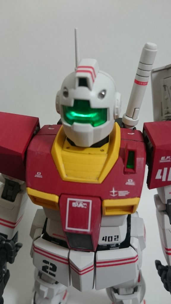 なんと今回は目が光ります！