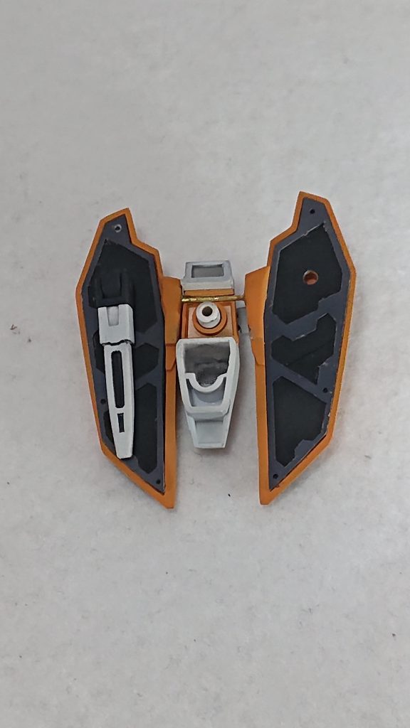 リアスカートの可動化
トラスフレーム