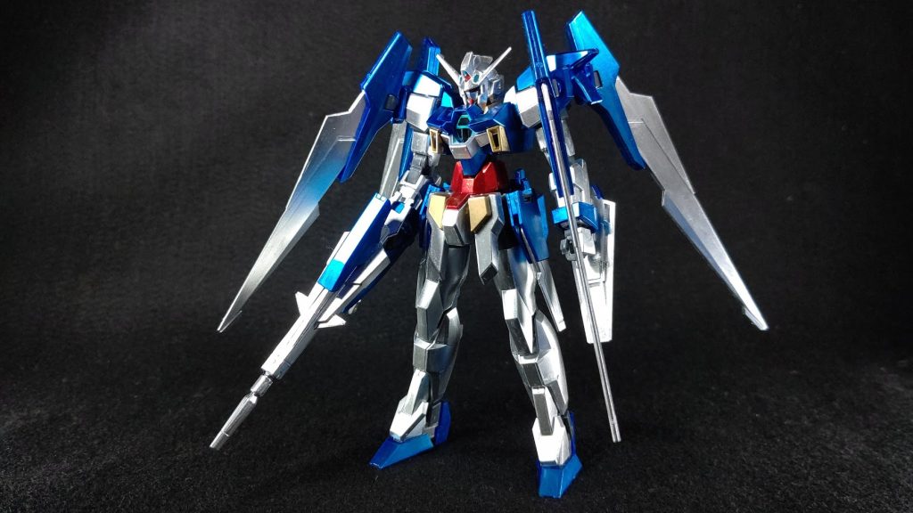 ここ撮ってて自分でもすごい発色だと思いました。
父親からは超合金みたいと言われ他の人にはチタニウムフィニッシュやメッキ、クローバーの玩具みたいと言われて嬉しかったです。
ハイパードッズライフルの青い部分が方の羽に反射してるのがお気に入りです。