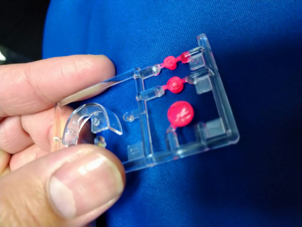 クリスタルピンク塗布