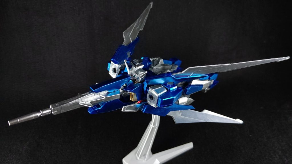 ストライダー形態
ダブルバレットはドッズライフルが前にこないせいかちょっとしっくりこないんですが
ノーマルのストライダー形態は飛行機しててカッコいいですね!