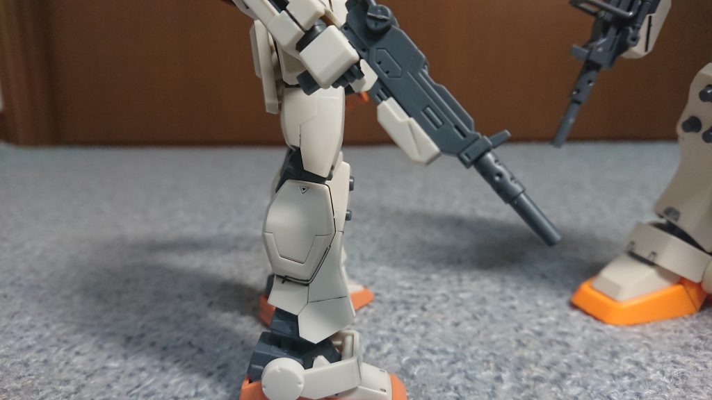 膝の凸部分がちょっと浅すぎる感じはありますね