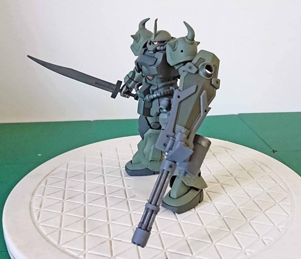 ガトリングシールドもパーツがきっちり分かれているので塗り分けも簡単。