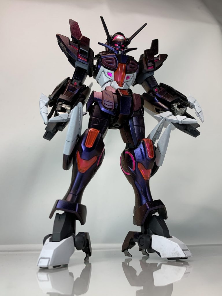 使用塗料
*本体ブラック部：*
光沢ブラックの下地
ガイアノーツ
メタリックプリズム アズライト ルビー
*本体ホワイト部：*
ガイア NAZCAカラー
ニュートラルホワイト
*本体ダークピンク部：*
ガイア 鉄道模型用カラー 
ローズピンクの下地
メタリックプリズム アズライト ルビー
*本体シルバー部：*
クレオス
スーパーファインシルバー2
*本体メタリックピンク部：*
キット付属のホイルシールに
ガイアカラー
蛍光ピンク