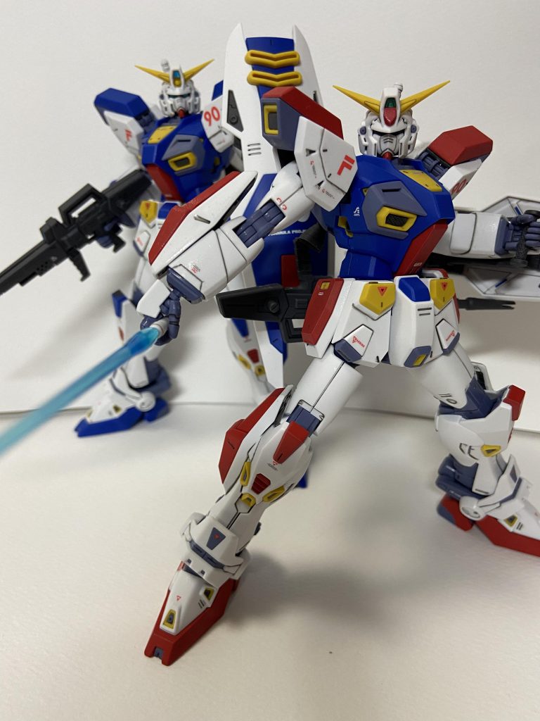 1号機と
テスト機なのでそこまでガチ戦闘はないと思いますが
こうやって並ぶのも良いですよね