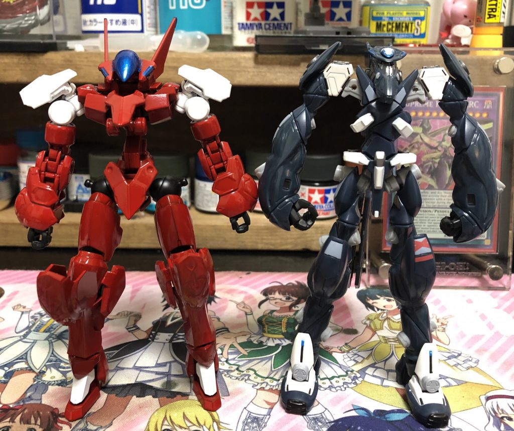 メタリックブルー修正前
マークエルフと一緒に

本家ファフナー と並べると流石に頭身の差が出てしまいます。