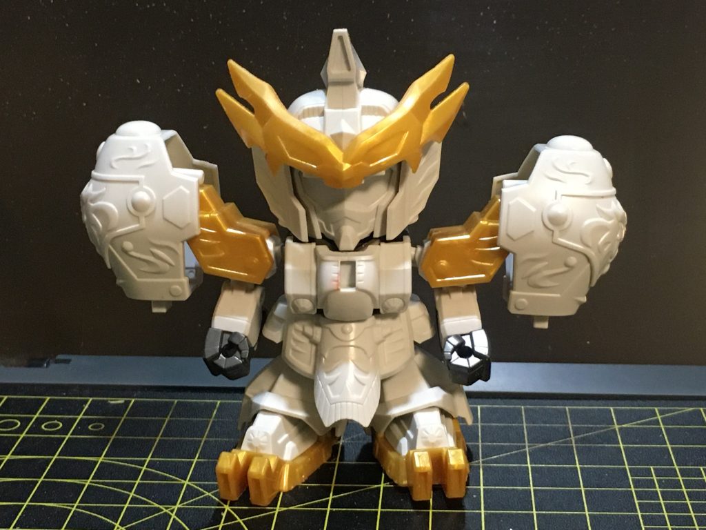 塗装前のサイサリス
アンテナを一部カットしたり、腕にピンを追加したくらいで
外観上は特に弄ってません