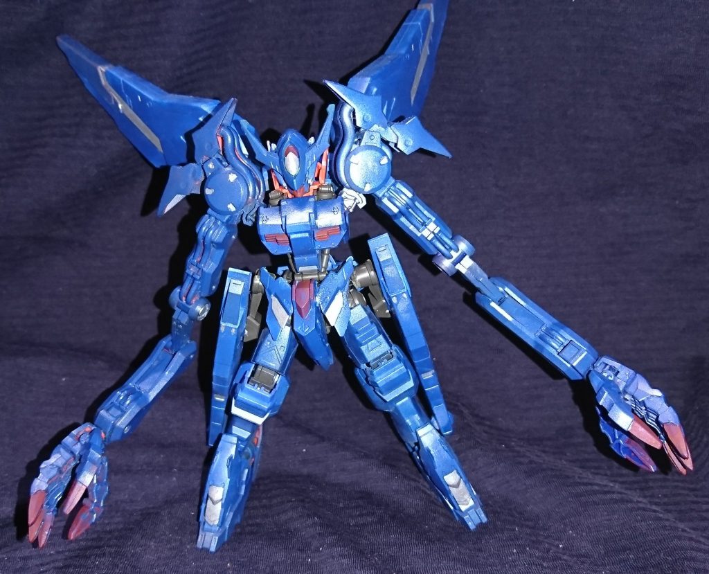 マルコシアスをベースにバルバトスと似た感じだったので頭をバルバトスに
胸部脚部はアスタロトシリーズから　両腕はルプスレクスぽい感じに