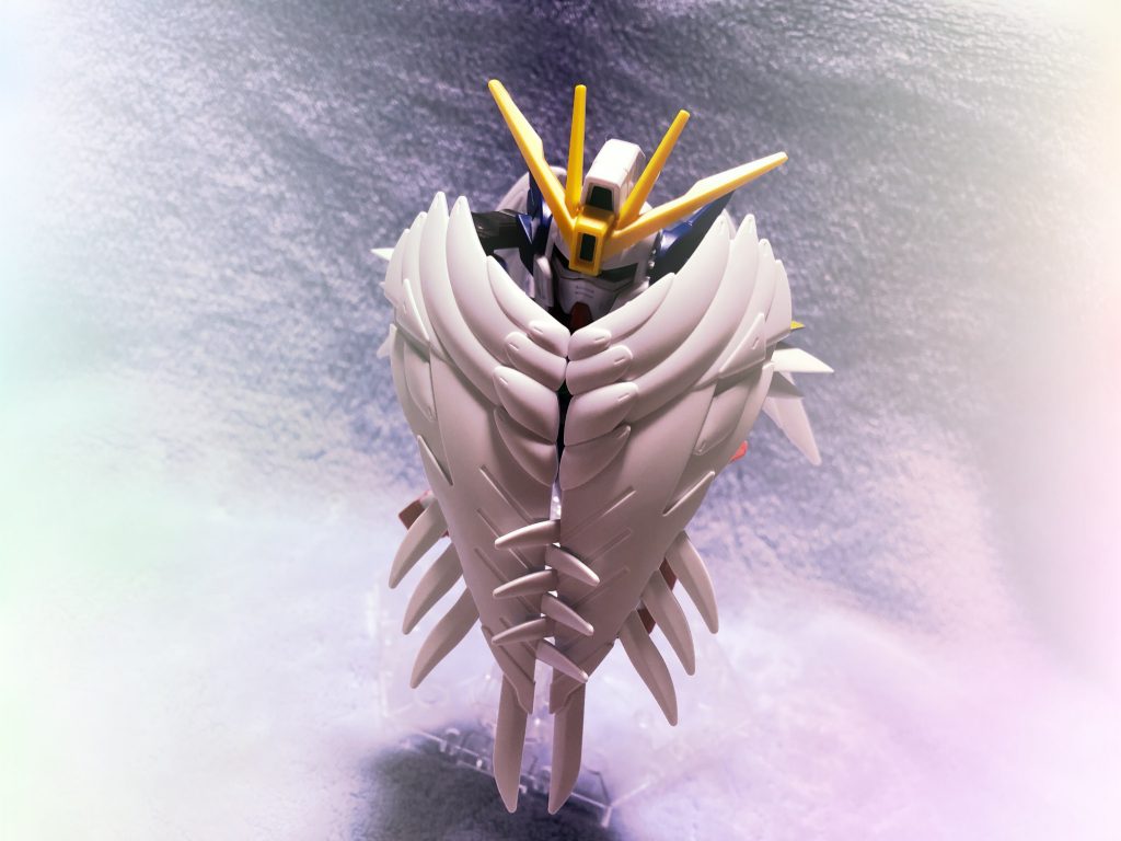 防御は羽根で
なんだかミノムシみたいだけど可愛い💕