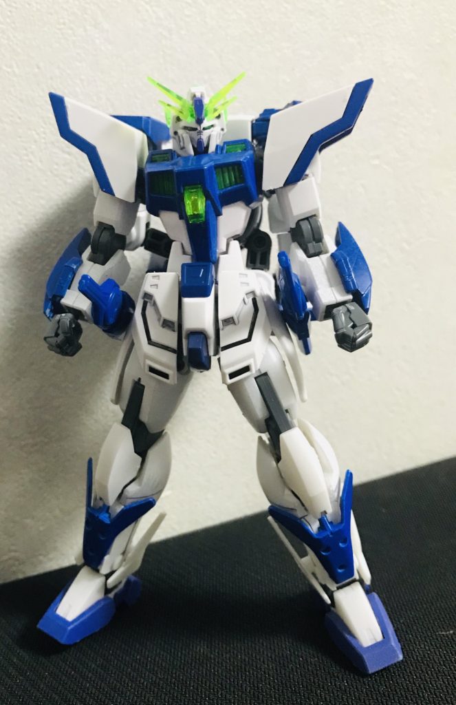 『ガンダム シャイニングラウブル』

近接格闘特化の機体。
ブルーをメインにしたスピード感を高めたカラー。
ブルーバイオレットの上にMSブルーで重ねて塗装してます。

武装は
シャイニングフィンガー
バァルカンッ
ジャベリン
シャイニングブレイザー
シャイニングレガース
ラウブルブースター