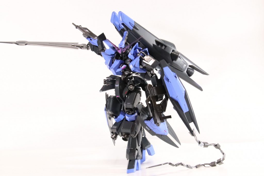 試験の終了後はテストパイロットが新たに乗る機体のダミーリアクターに使用され
解体された