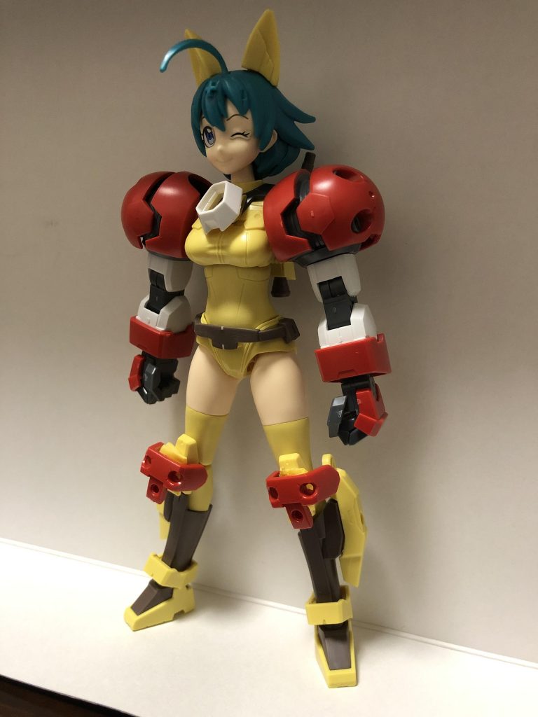 制作案。やはり腕の可動域が気になってました。