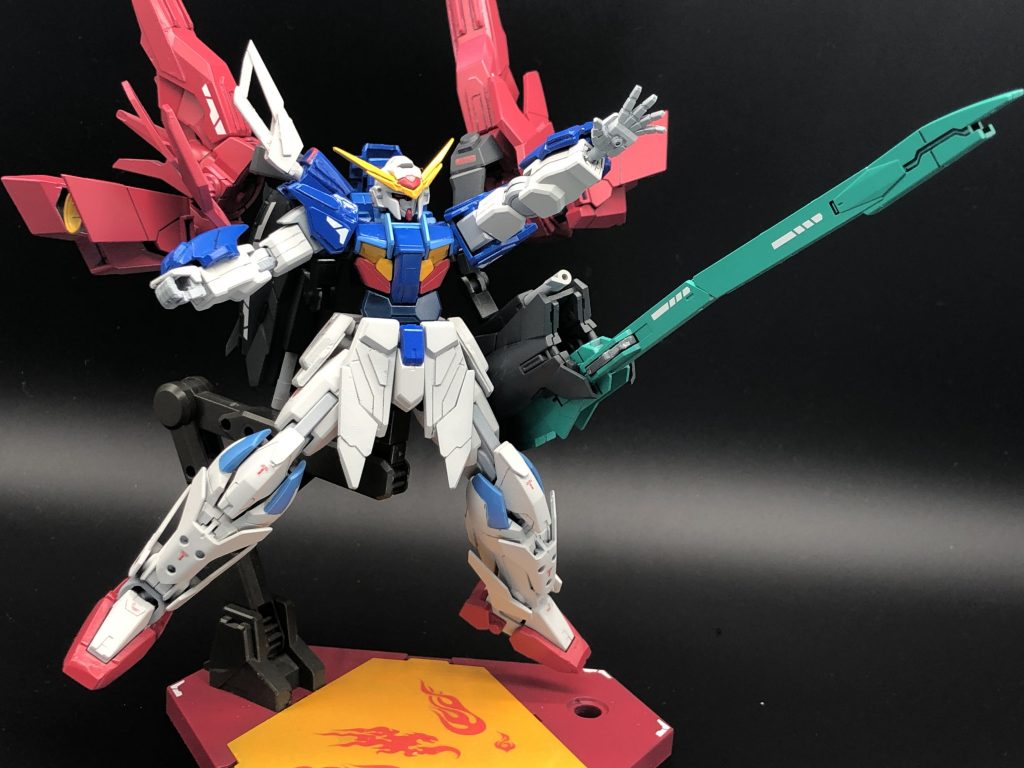 手の平にはディテールパーツでパルマアクションぽい感じに仕上げました。バスターライフルはビリジアングリーンを少しホワイトで調整して仕上げました。