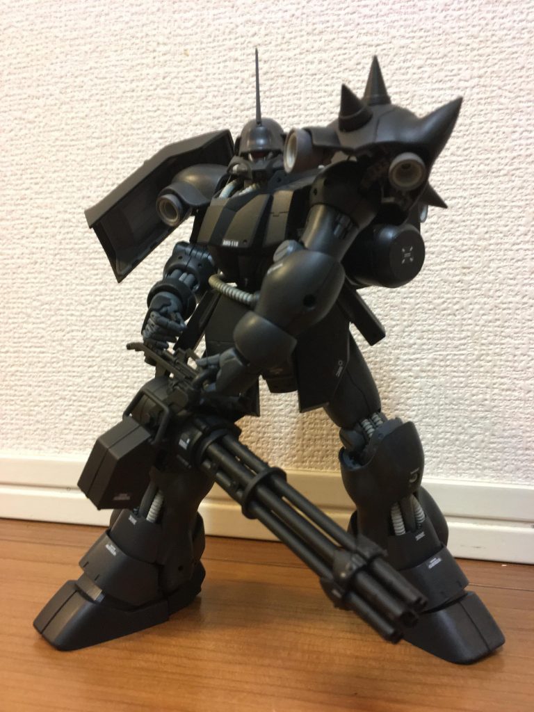 ガトリング似合うだろうなぁと思って持たせましたが、かなりマッチョなので、バランスがイマイチかな…。