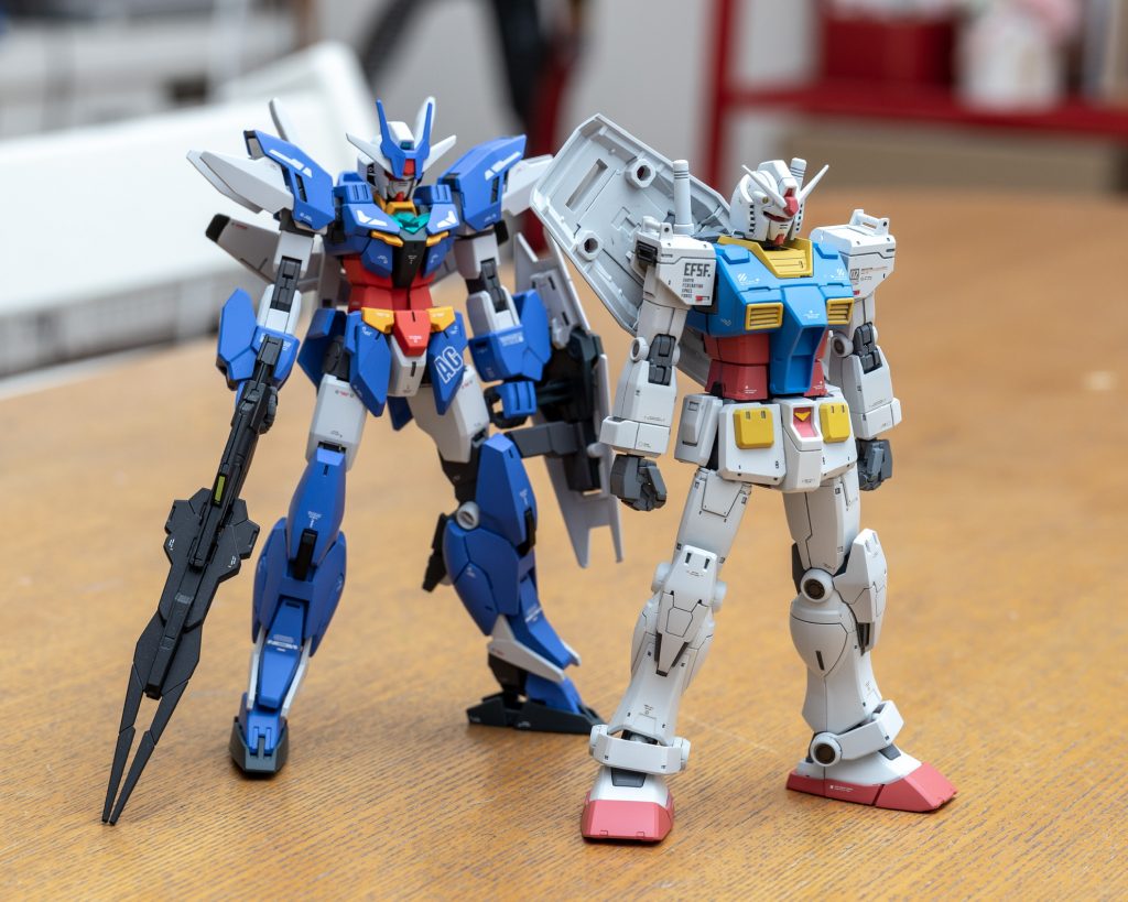 色相の比較用にアースリィと写してみました。コントラストが落ち着いて少し重量感が出せました