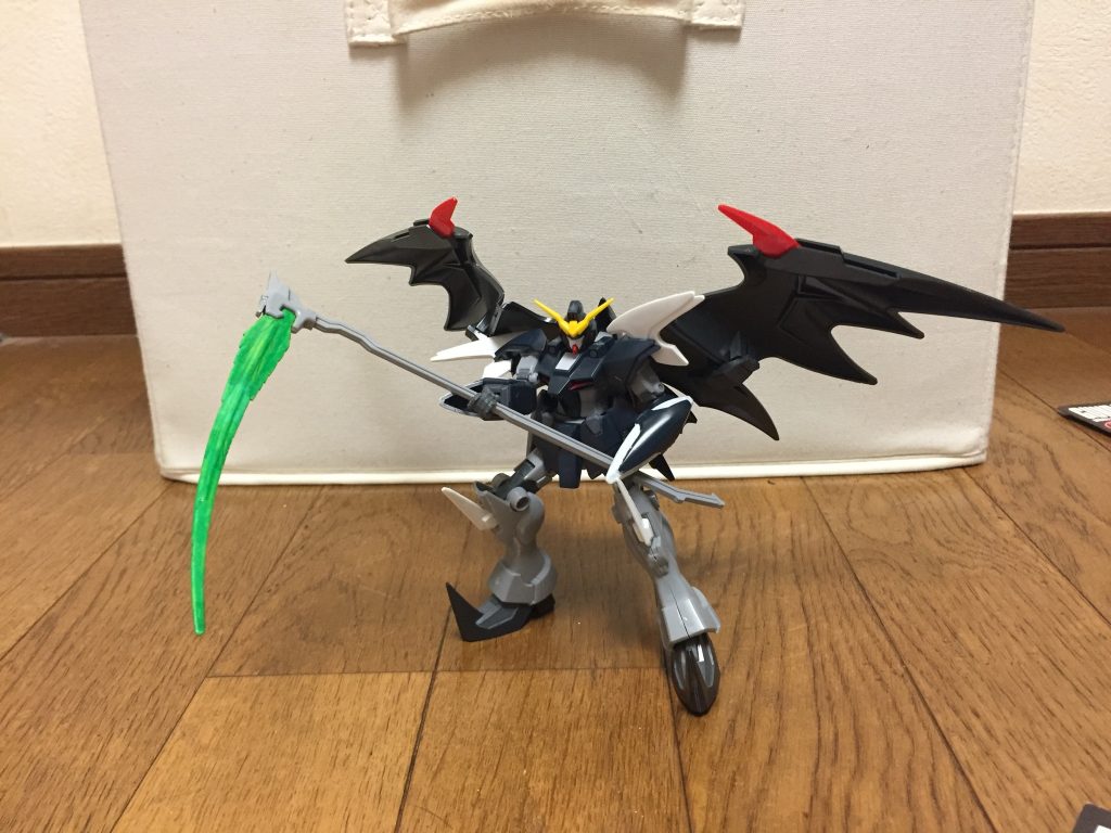 ハイパービームサイズビームサイズを強化改修したもので、ビーム発生器の大型化によって、大幅な出力強化に成功している。その攻撃力は、改修前の5倍に強化されている。