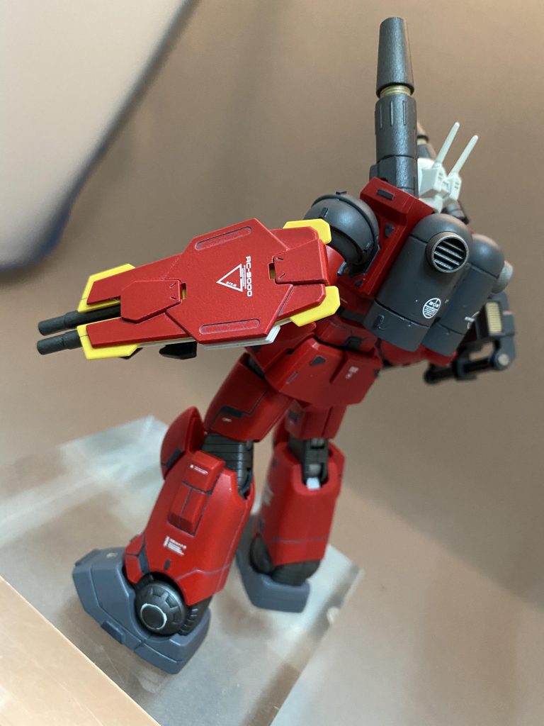 シールドはビルドストライク、砲身はプラパイプで作製。