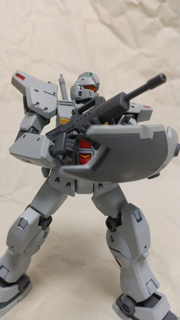 今の所、一番好きなモビルスーツなので何度も作りたいです。
次作る際は合わせ目消してスジ彫り追加してデカールも貼れたら、いいなぁ。