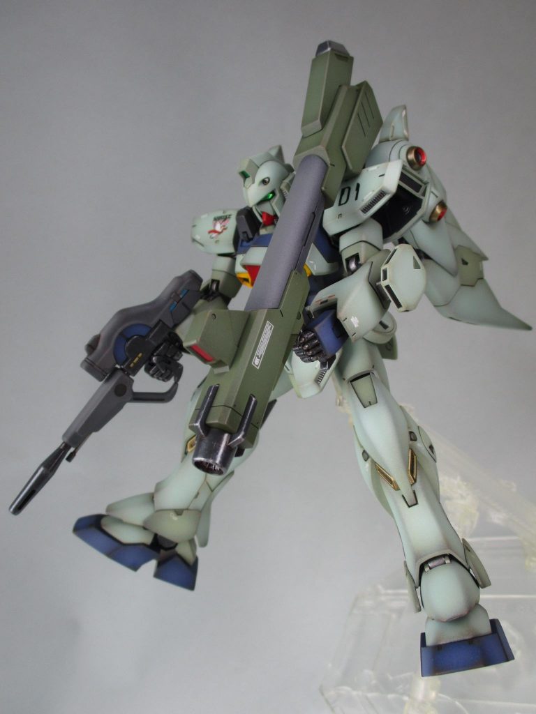 ビームバズーカ構え。