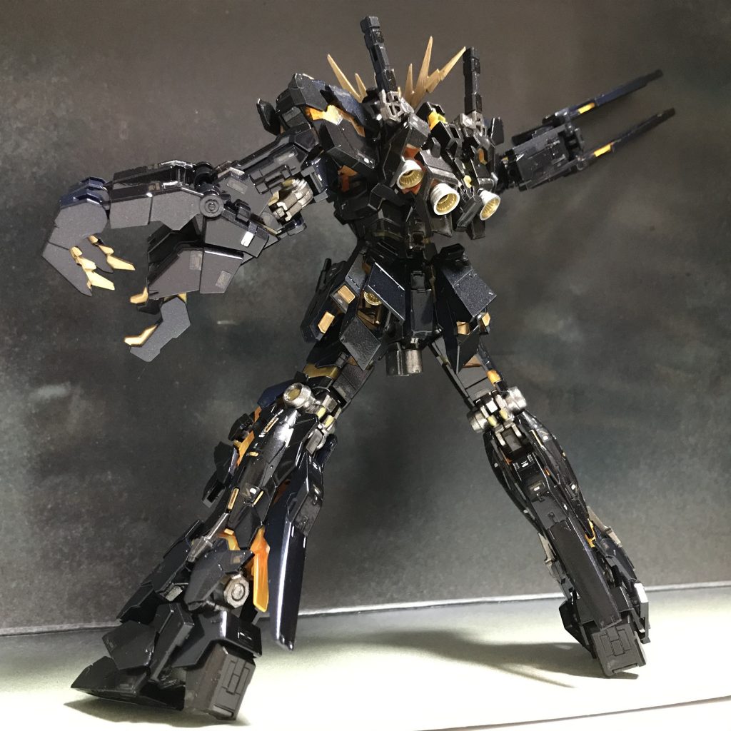 個人的には、白いユニコーンよりもかっこよく感じます。