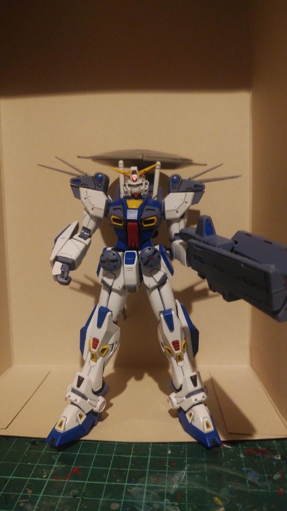 Eタイプ、手にもたせるパーツが揺るすぎてはめ込みにくいです。