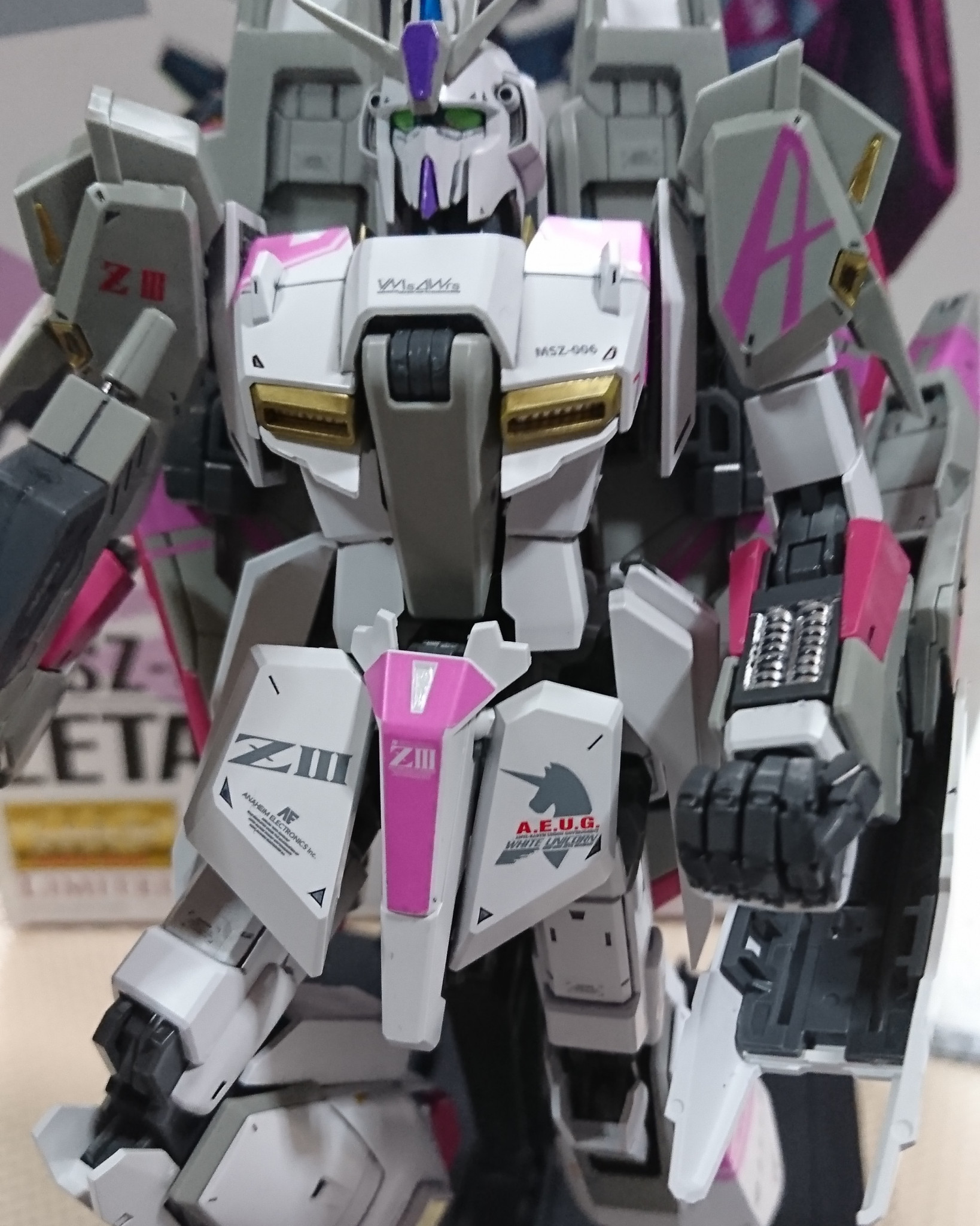 驚きの価格 Zガンダム MG MG 1/100 3種セット売り（ホワイトZ グレイZ