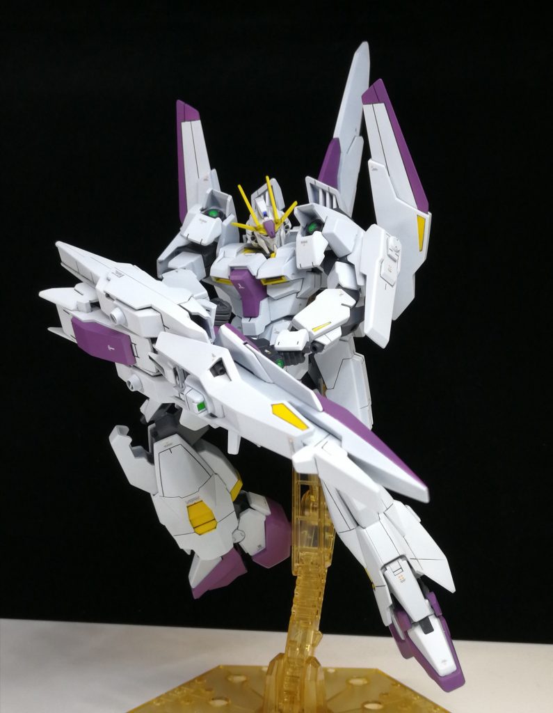 持ち方を変えてゼータプラスC1型風の構えも。こちらが一番気に入っています。