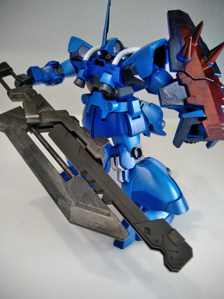 アイアングロウスバイル
鉄に血が通ったような大剣