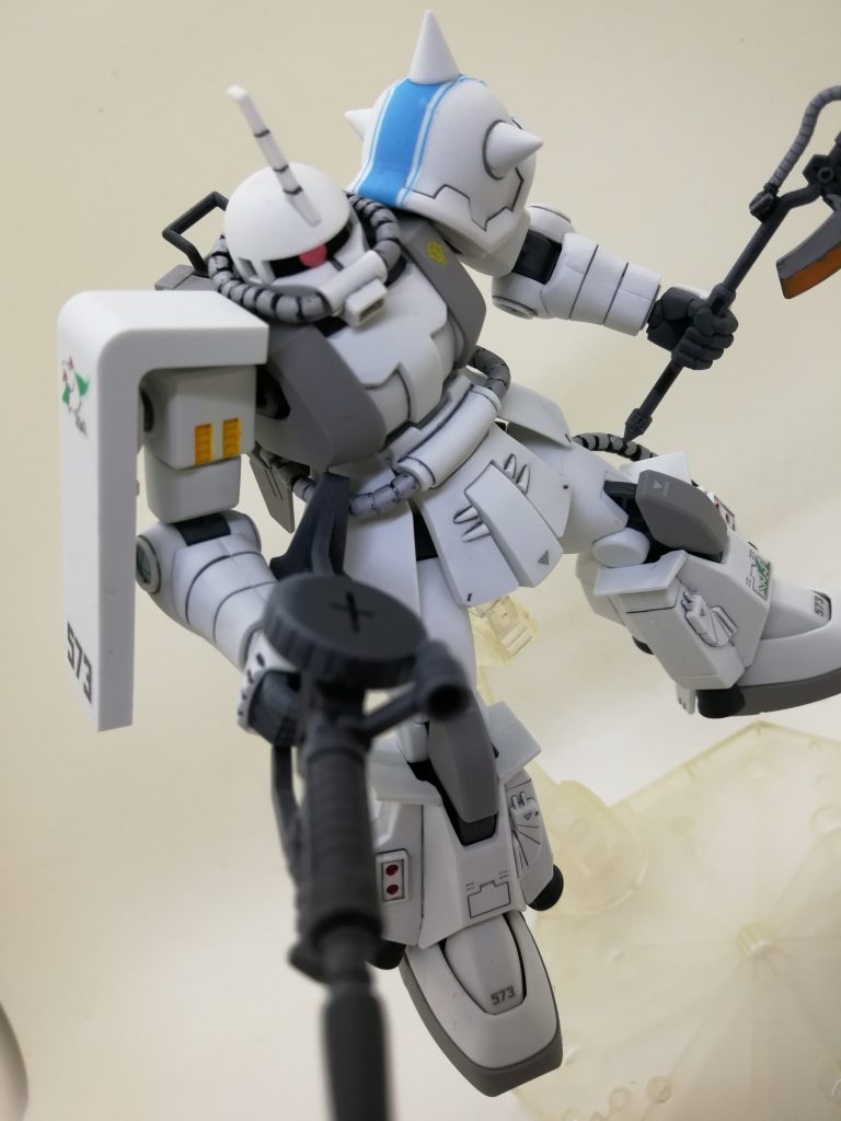 シン・マツナガ専用ザクⅡ–2枚目/制作者：たっくん