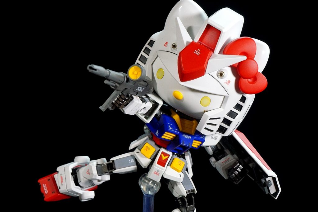 ヒジとヒザ、それと股関節はHGからもってきてるので、見た目より無駄によく動きます。やっぱりポーズ決まるといい。