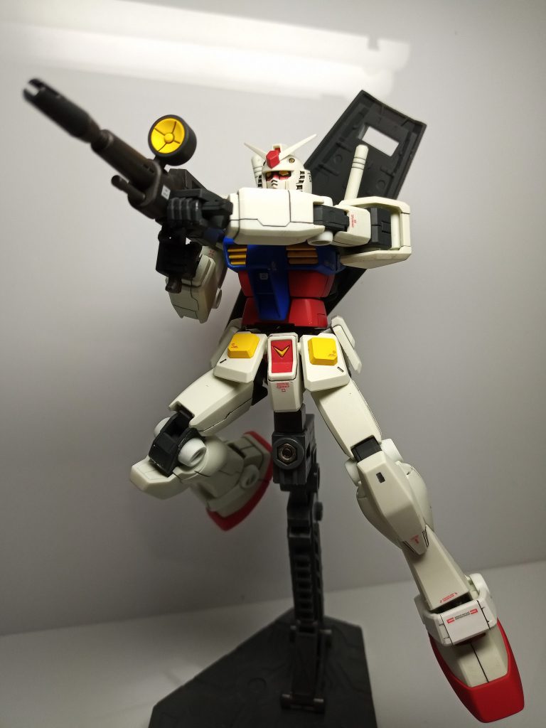 HGガンダムリバイブ–3枚目/制作者：Hattori0614