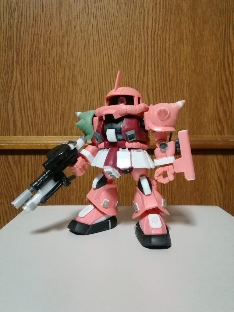 プラ板やら、追加パーツがかなり増えてます