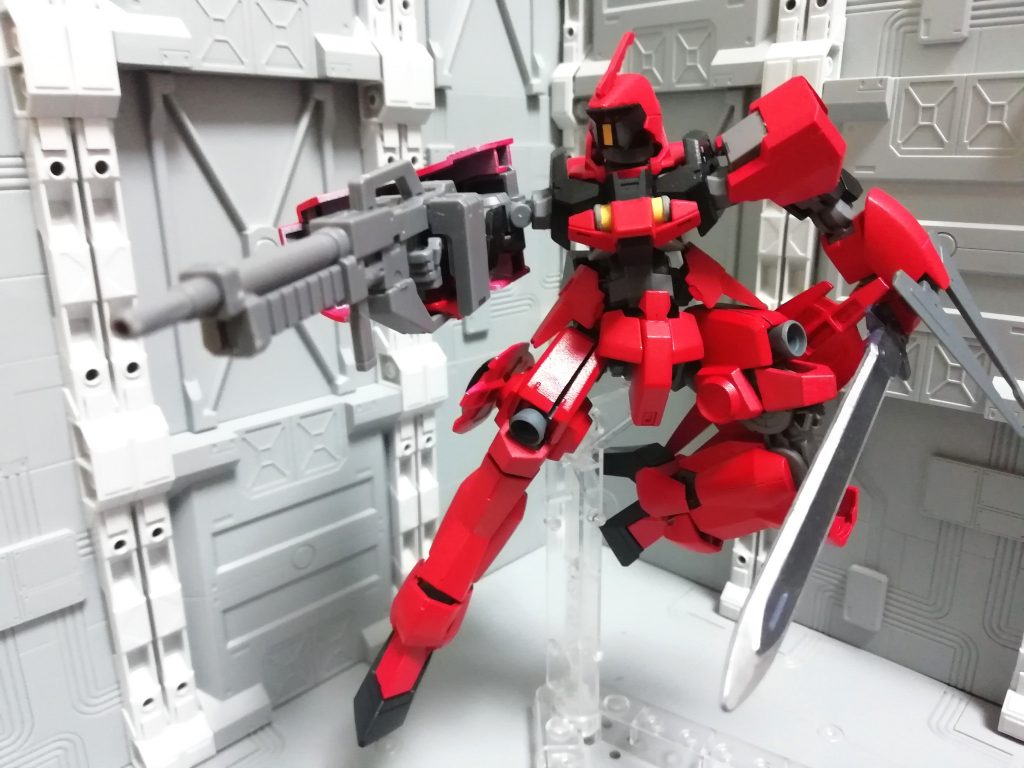 ライフルで牽制