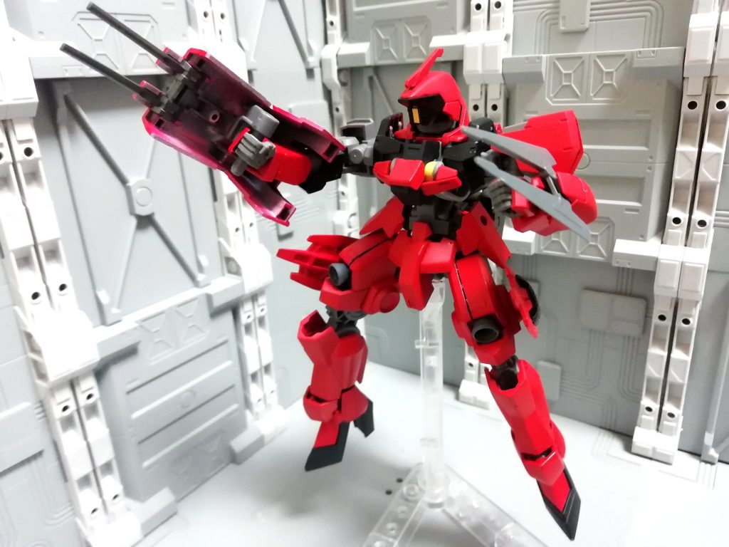 兵装を全てロストした際の最後の手段はクロウシールドとクローユニットで徒手格闘