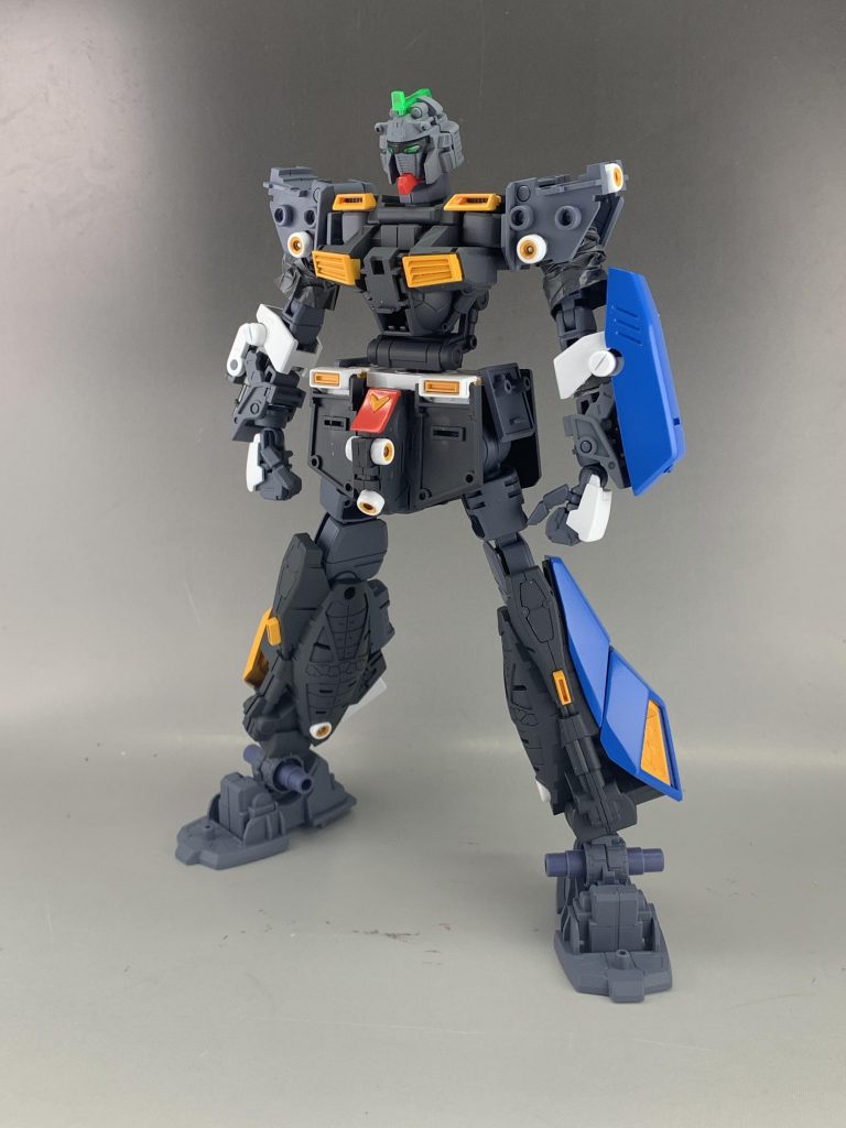 フレームの塗装はメカサブです。