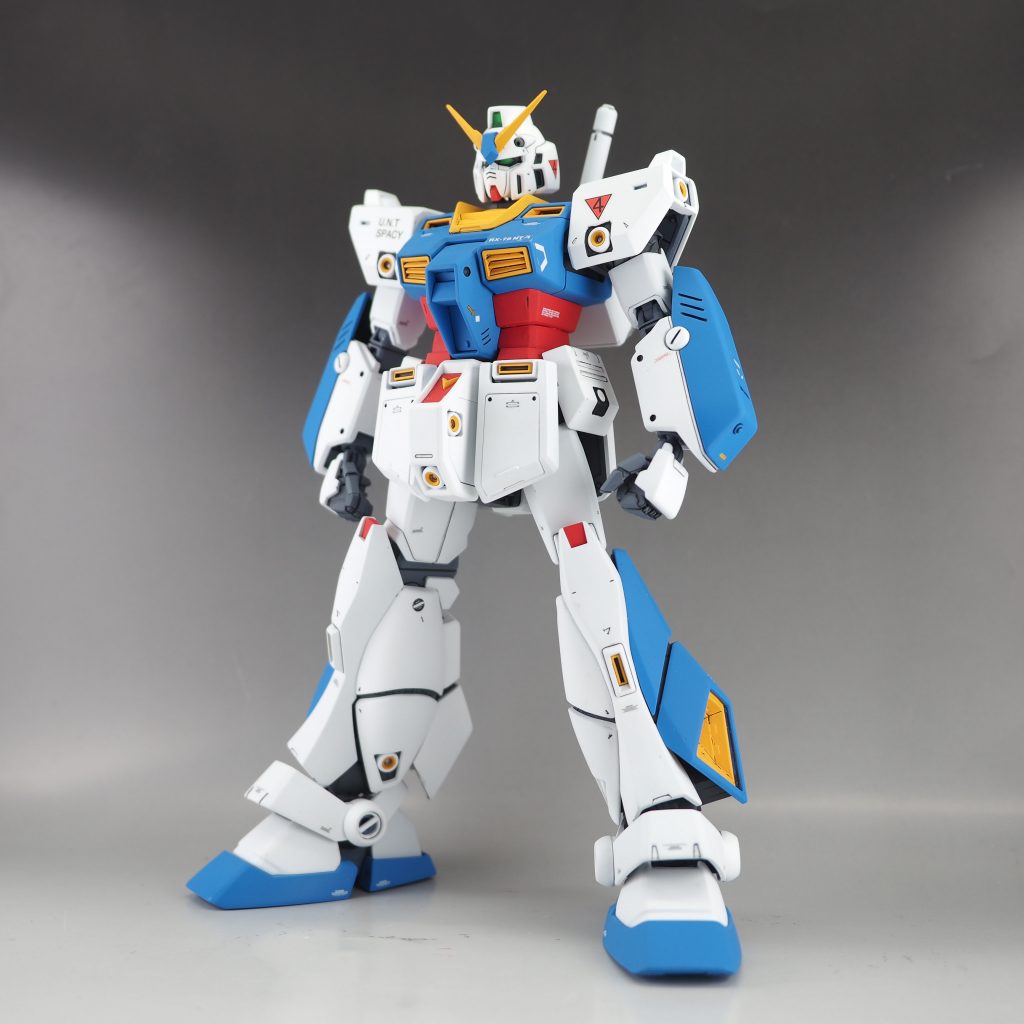 胴回りが赤色になりファーストにより近いアレックスになりました。