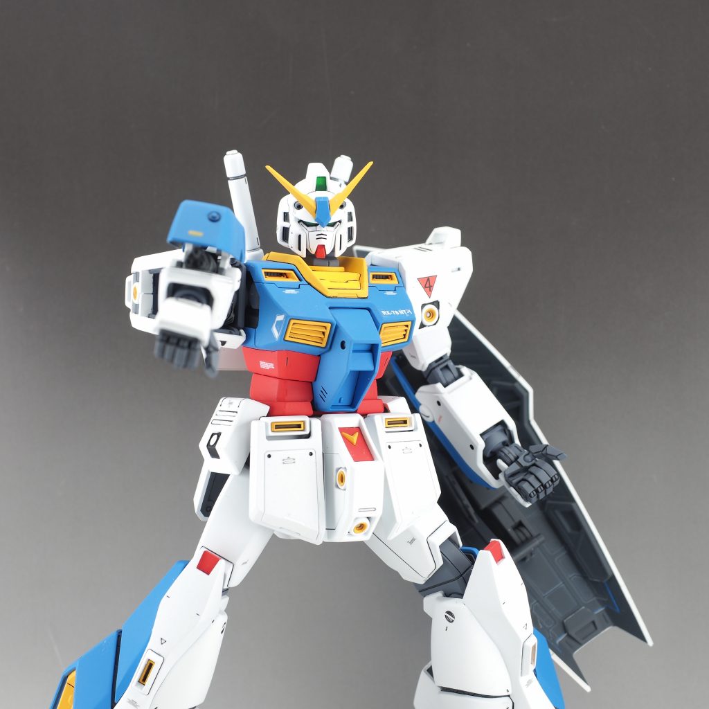 ガトリングガンも展開可能です。