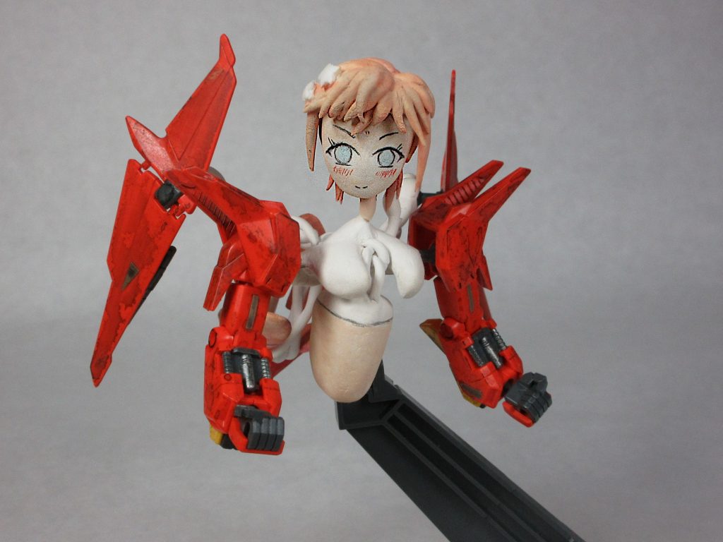 バウなので変形します。
メカ少女の進化系(?)可変少女です。