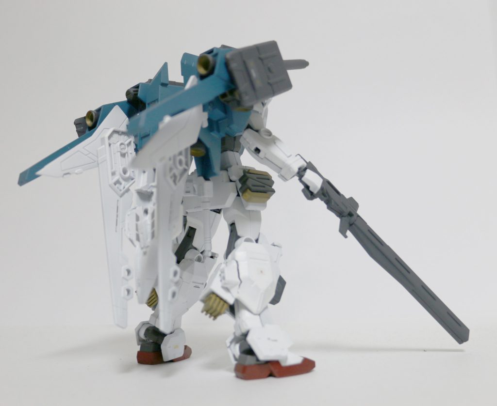 背面です。武装は以下の通りになります。
ビームライフル＊1
ビームキャノン＊2
ミサイルポッド＊2
頭部バルカン＊2
ビームサーベル＊2