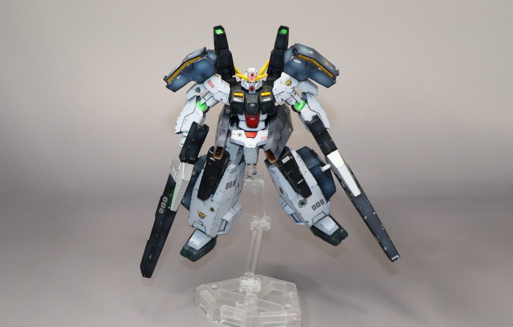 OPでの阿修羅状態が印象的なセラヴィーですが、セラフィムとセットで再現可能です。