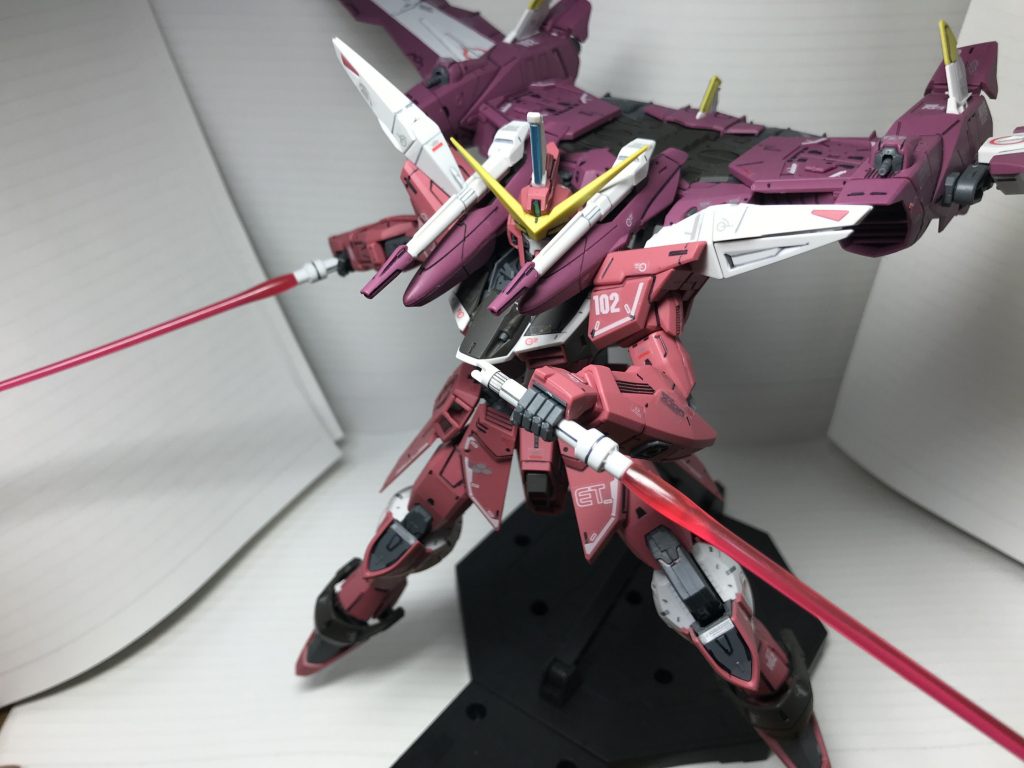 記憶に残るフリーダムの「セイバーを解体した戦闘」でのシーンも中々決まらず、、、