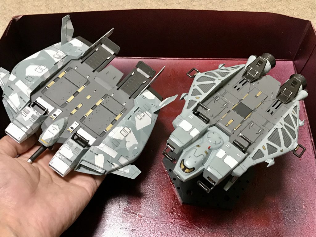 地球用のベースジャバーと比べるとかなりスリムです。ちなみにこのベースジャバー(地球用)は → https://gumpla.jp/hg/394572