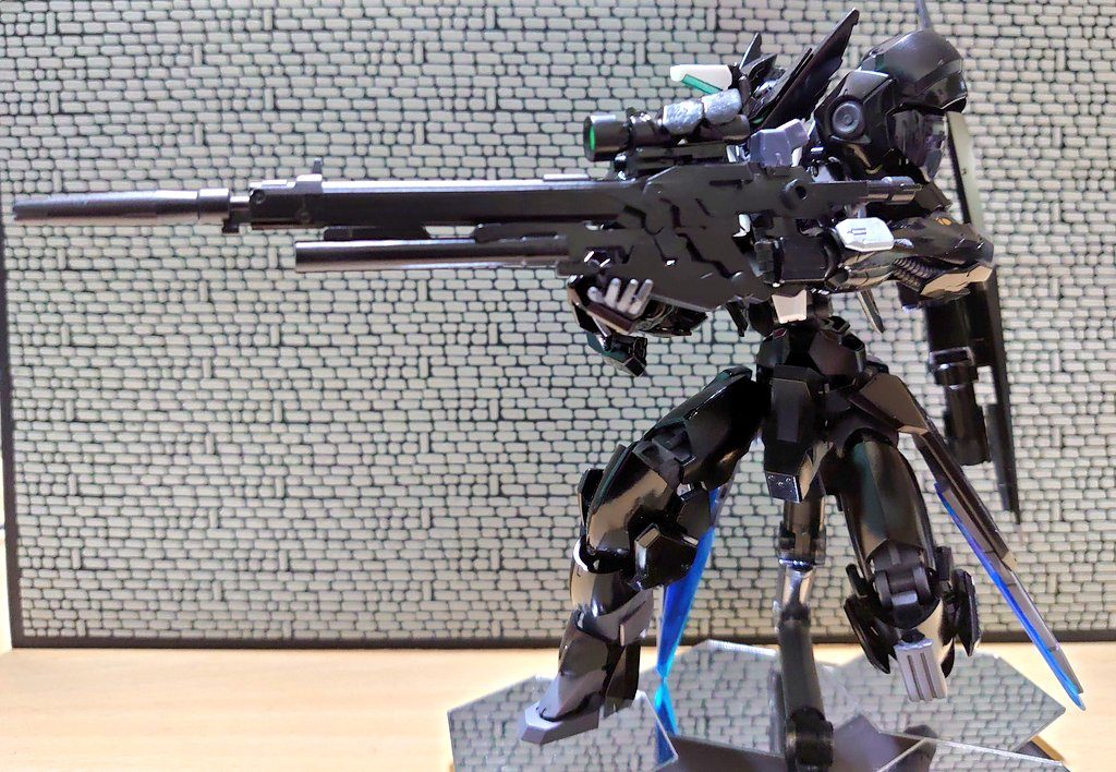 『目標確認。狙い撃つ!』