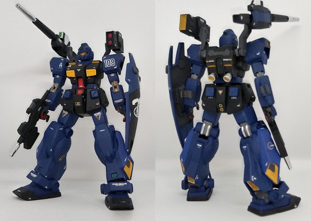 ブースターパージ後の姿と言うことでジムクゥエルキャノンカスタムです。
ランドセル小型化に伴う推力の低下は、脚部にスラスターを増設することで補っています。